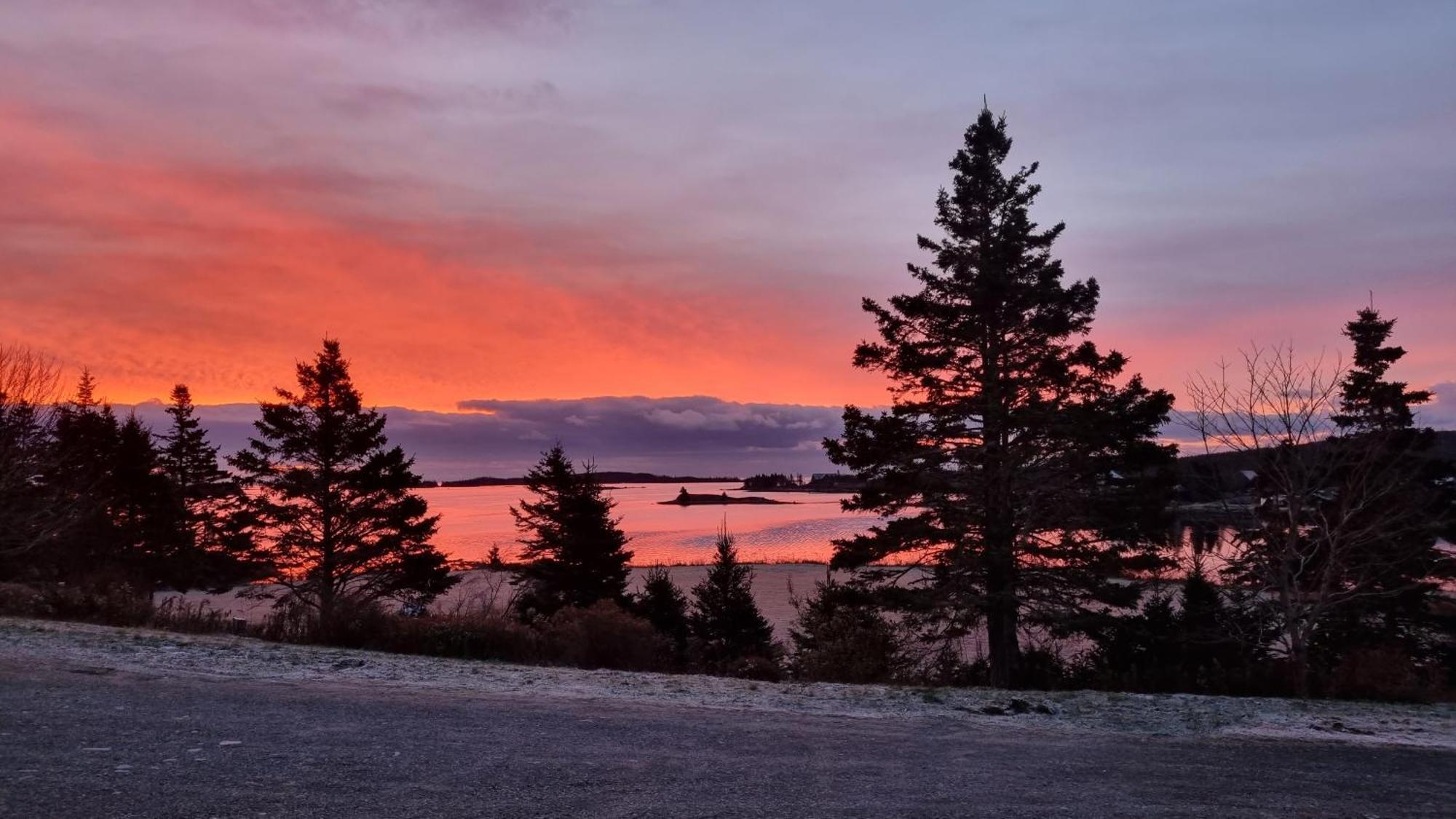 Oceanfront Apartments Port Dufferin ภายนอก รูปภาพ