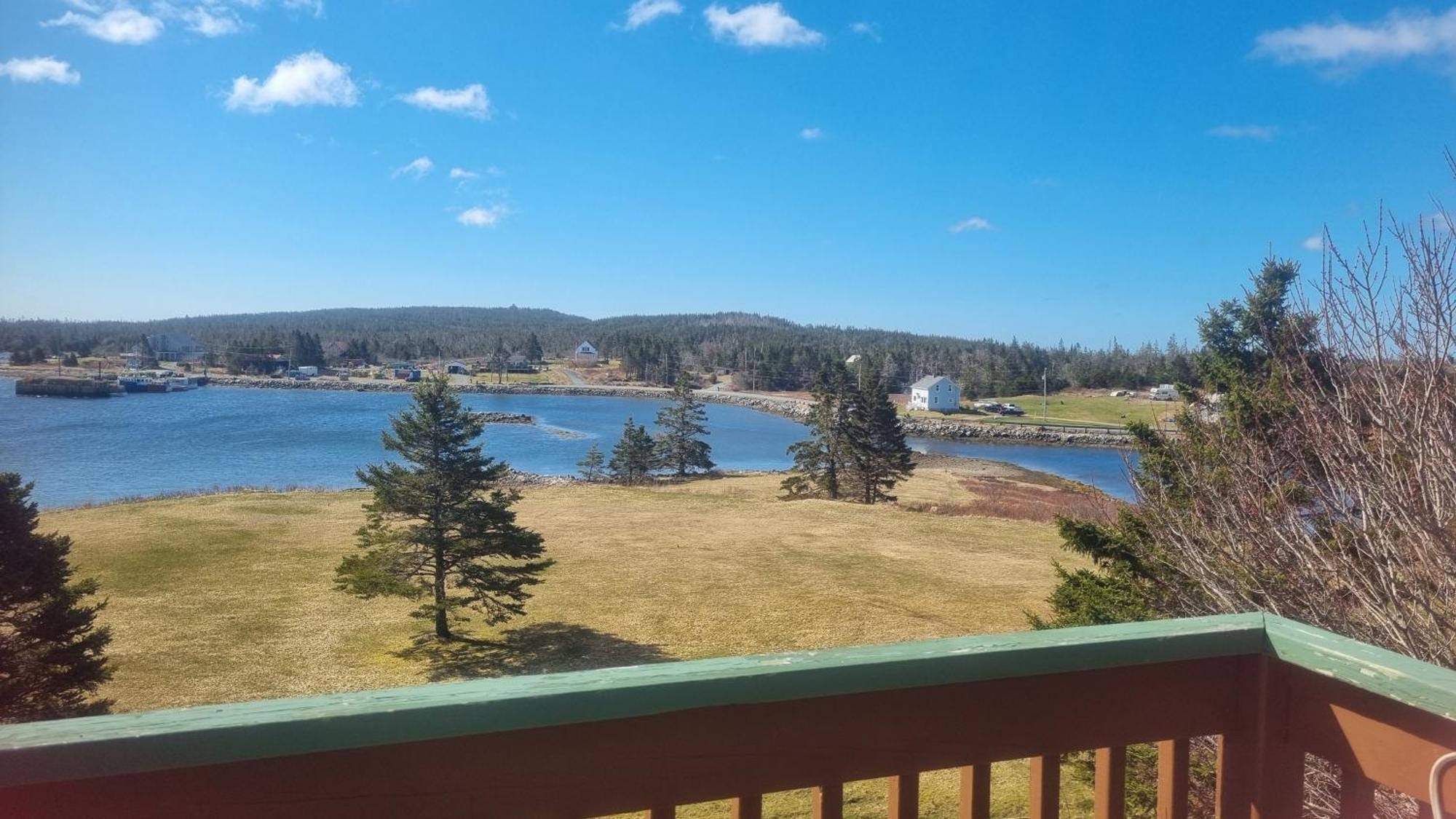 Oceanfront Apartments Port Dufferin ภายนอก รูปภาพ